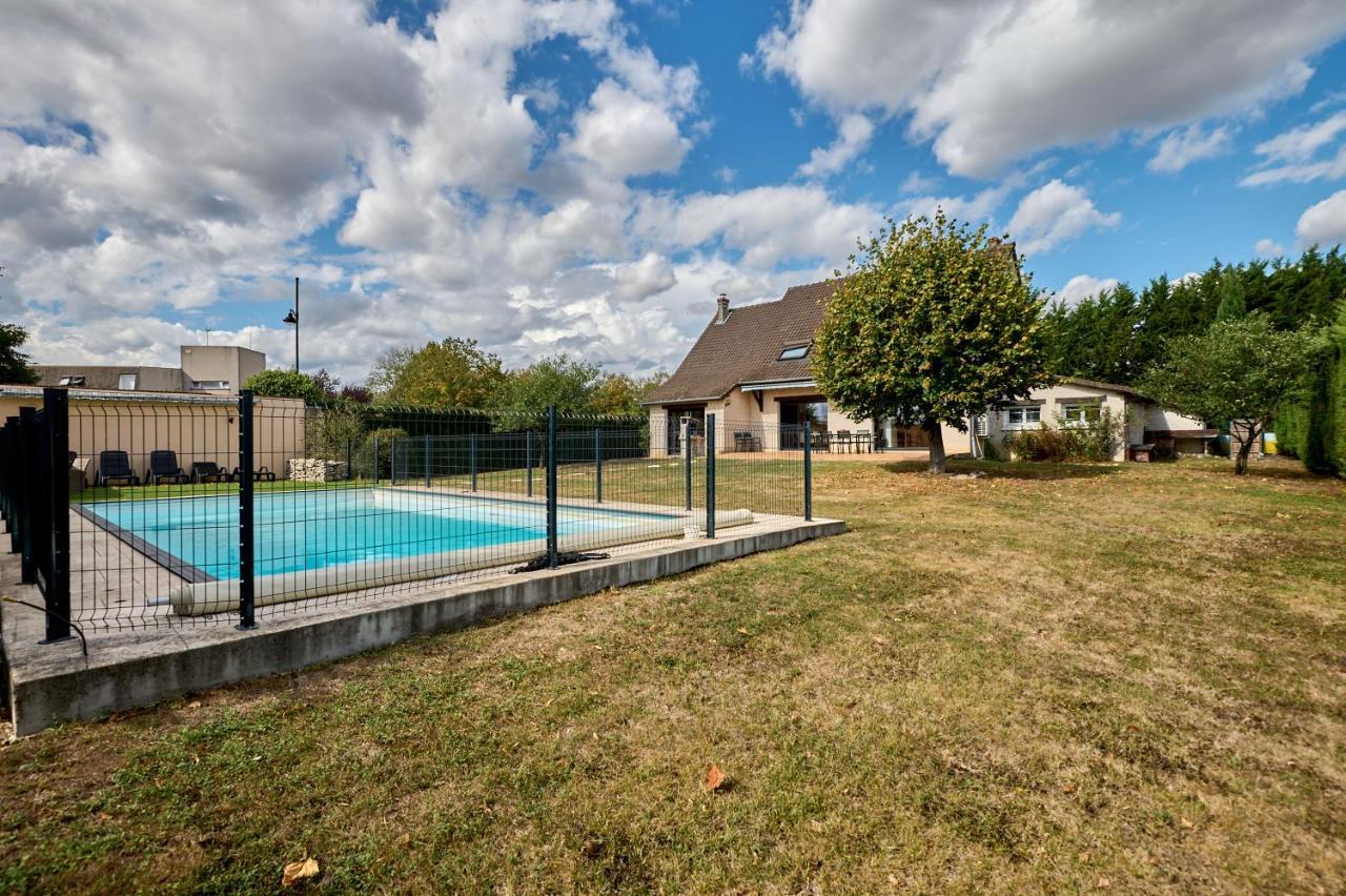 Superbe Villa Avec Piscine Мани-Кур Екстериор снимка